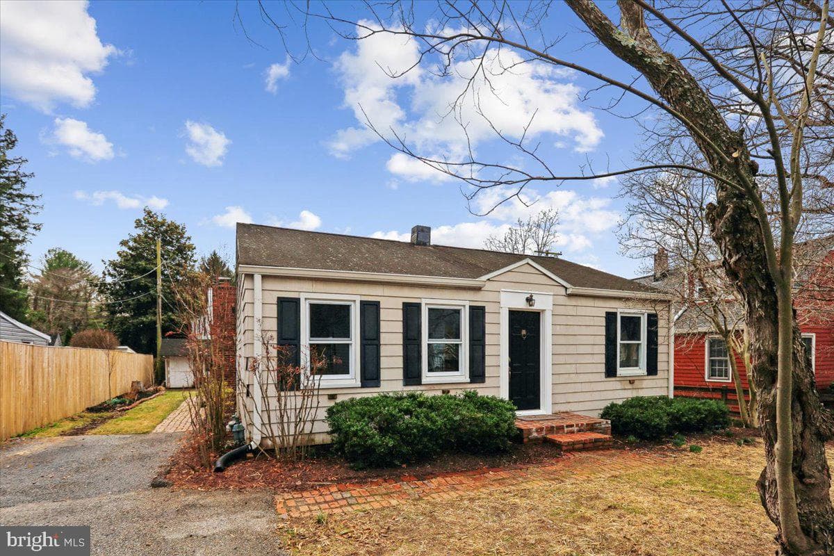 1603 Twin Maple photo 2