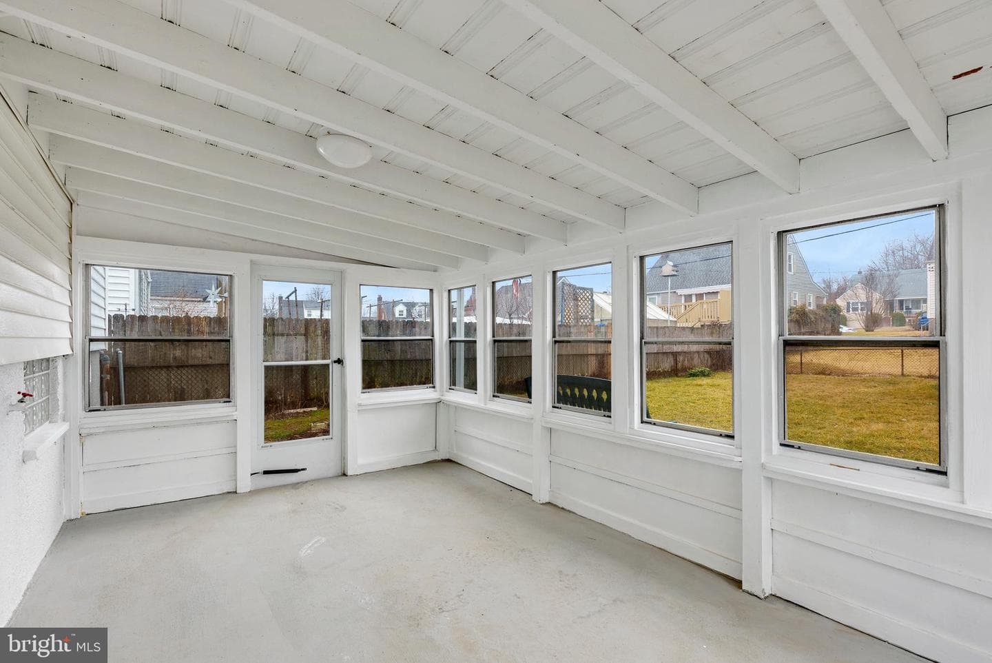 8504 James Avenue photo 37