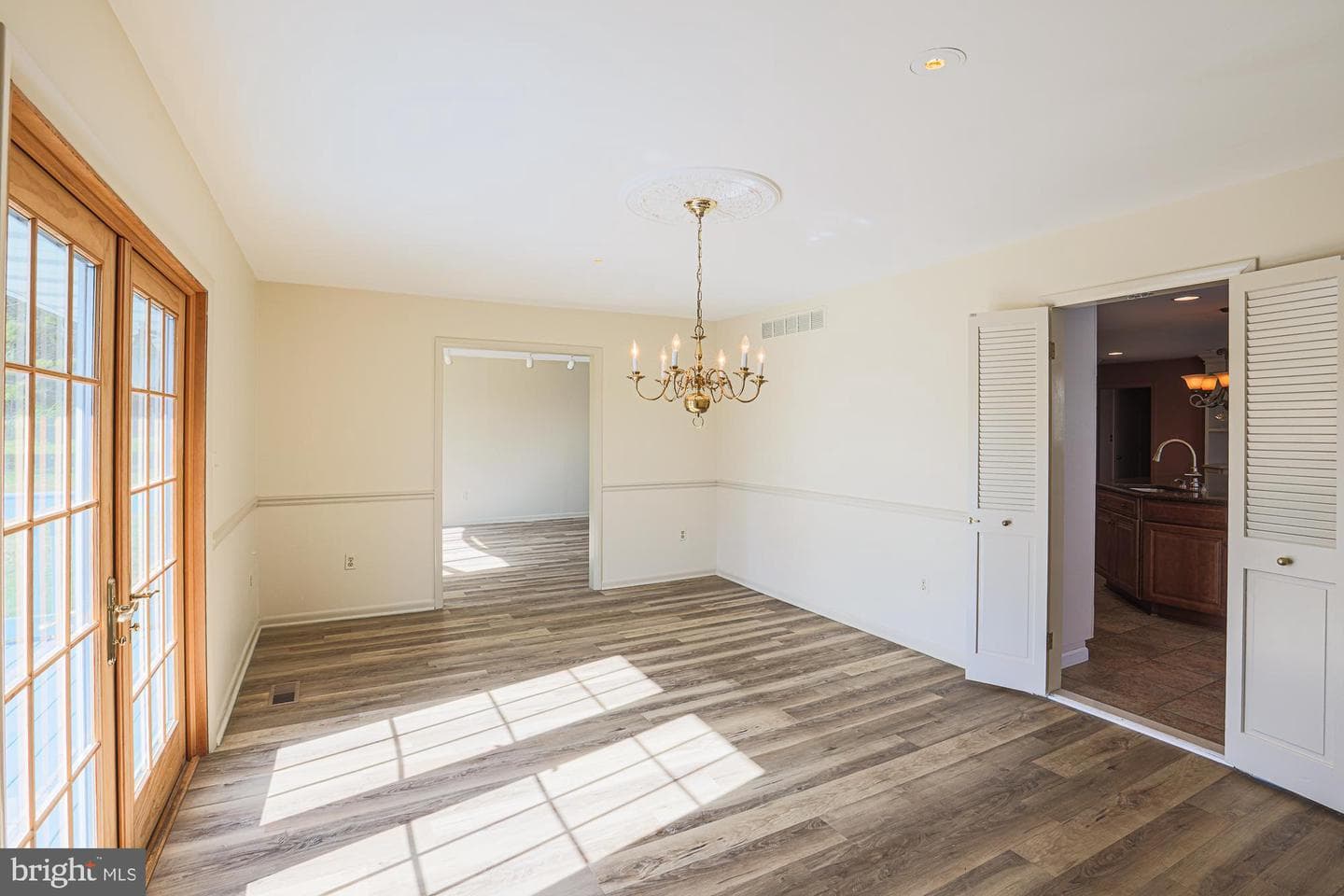 14005 Foxland Road photo 28