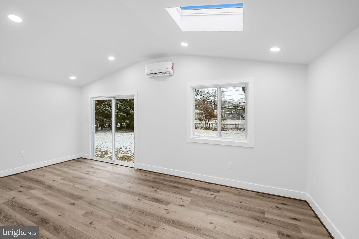 8407 Billson Road photo 16