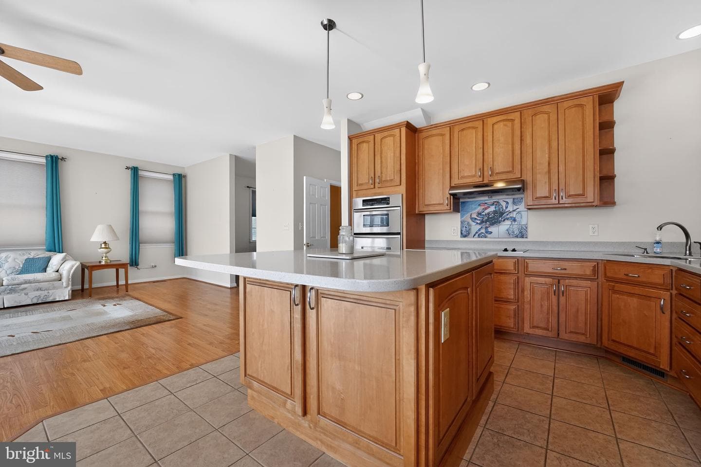 1347 S Seneca Road photo 20
