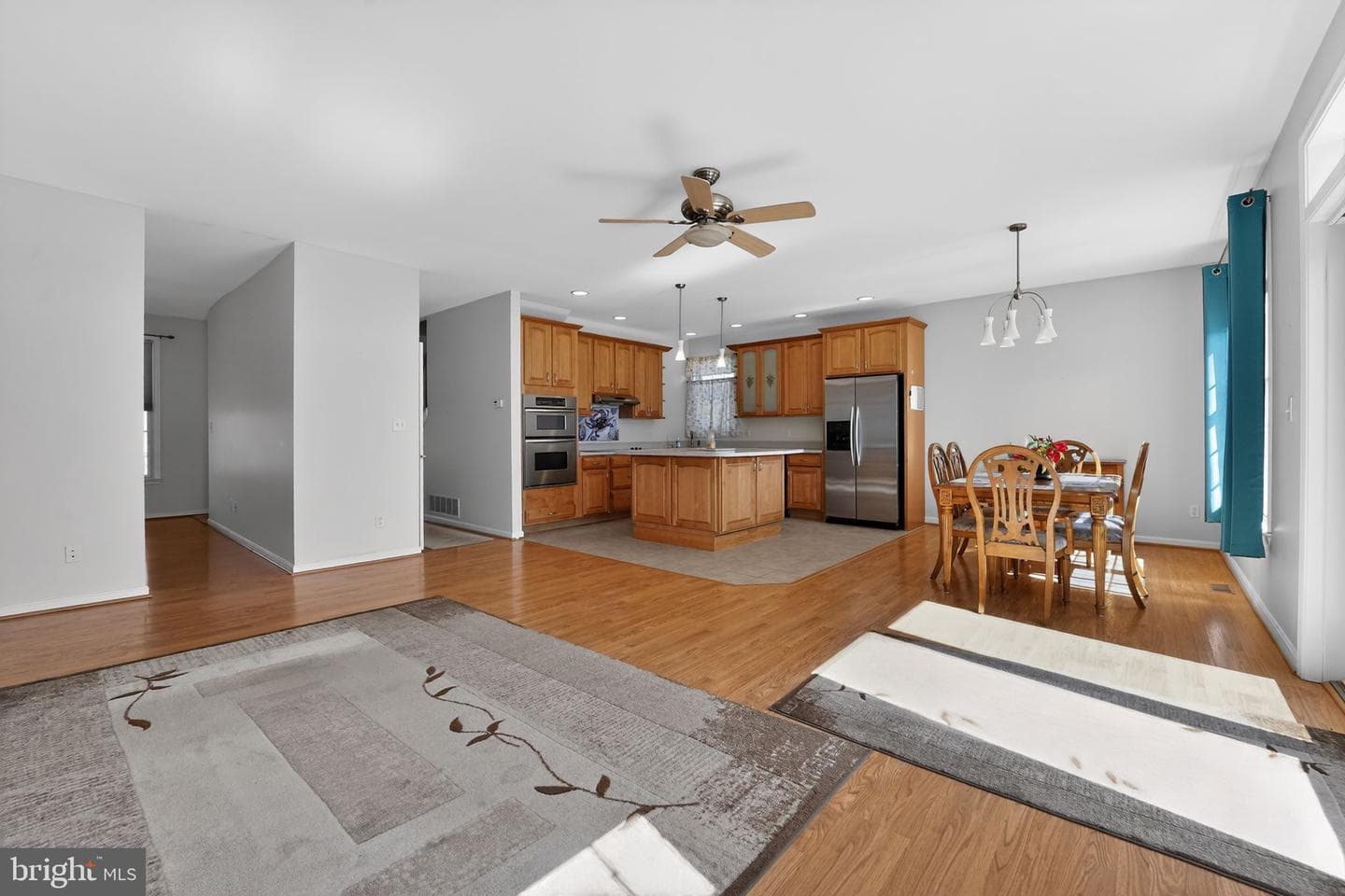 1347 S Seneca Road photo 21