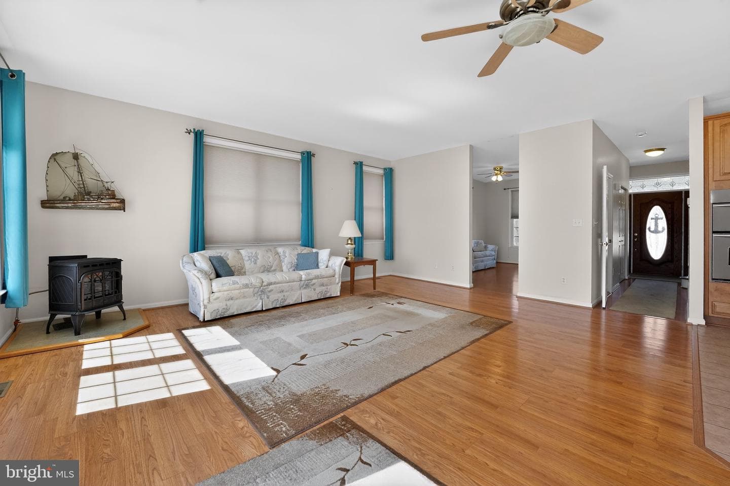 1347 S Seneca Road photo 25