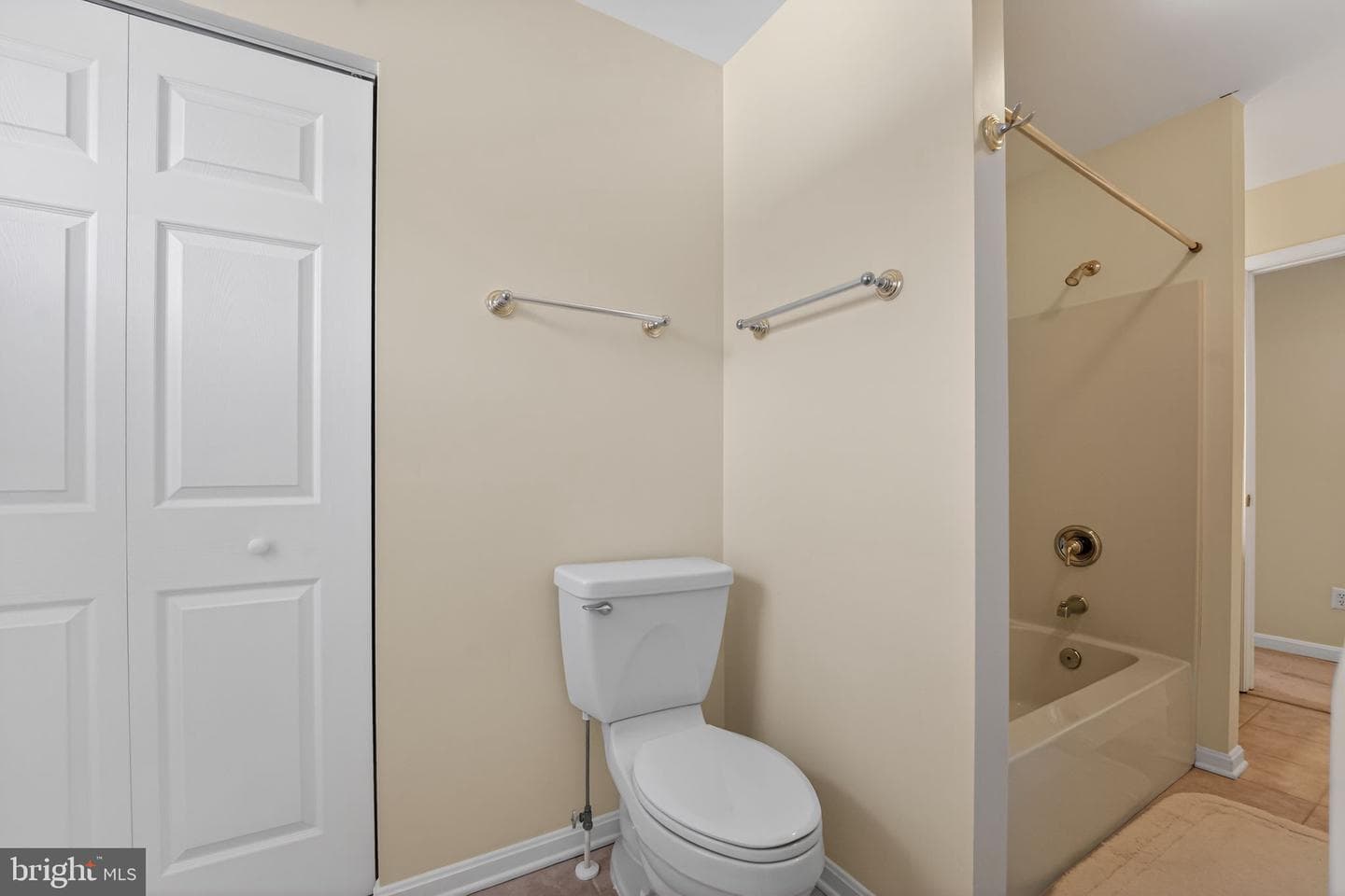 1347 S Seneca Road photo 35