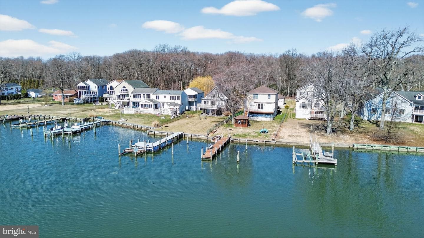 1347 S Seneca Road photo 4