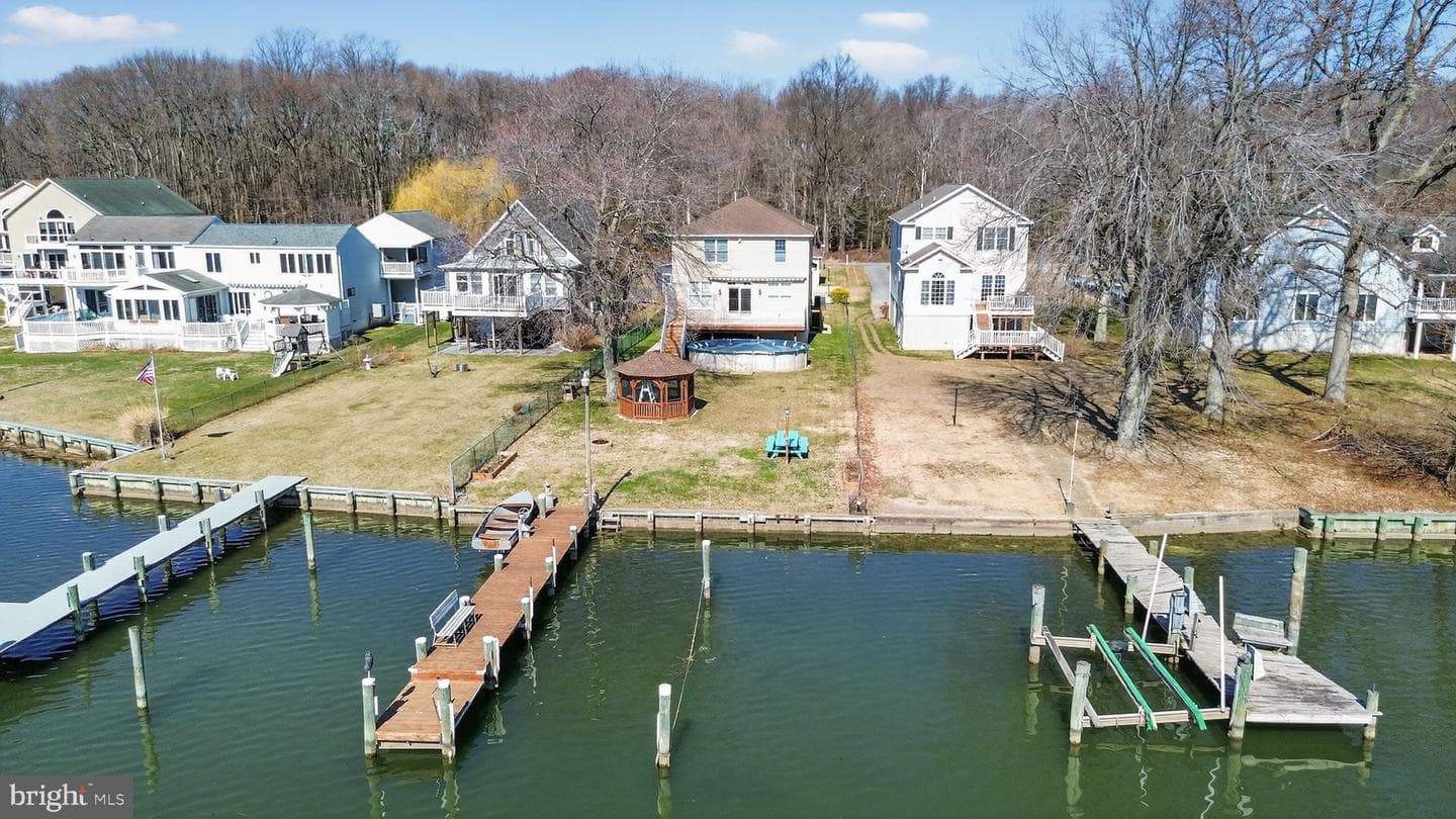 1347 S Seneca Road photo 8