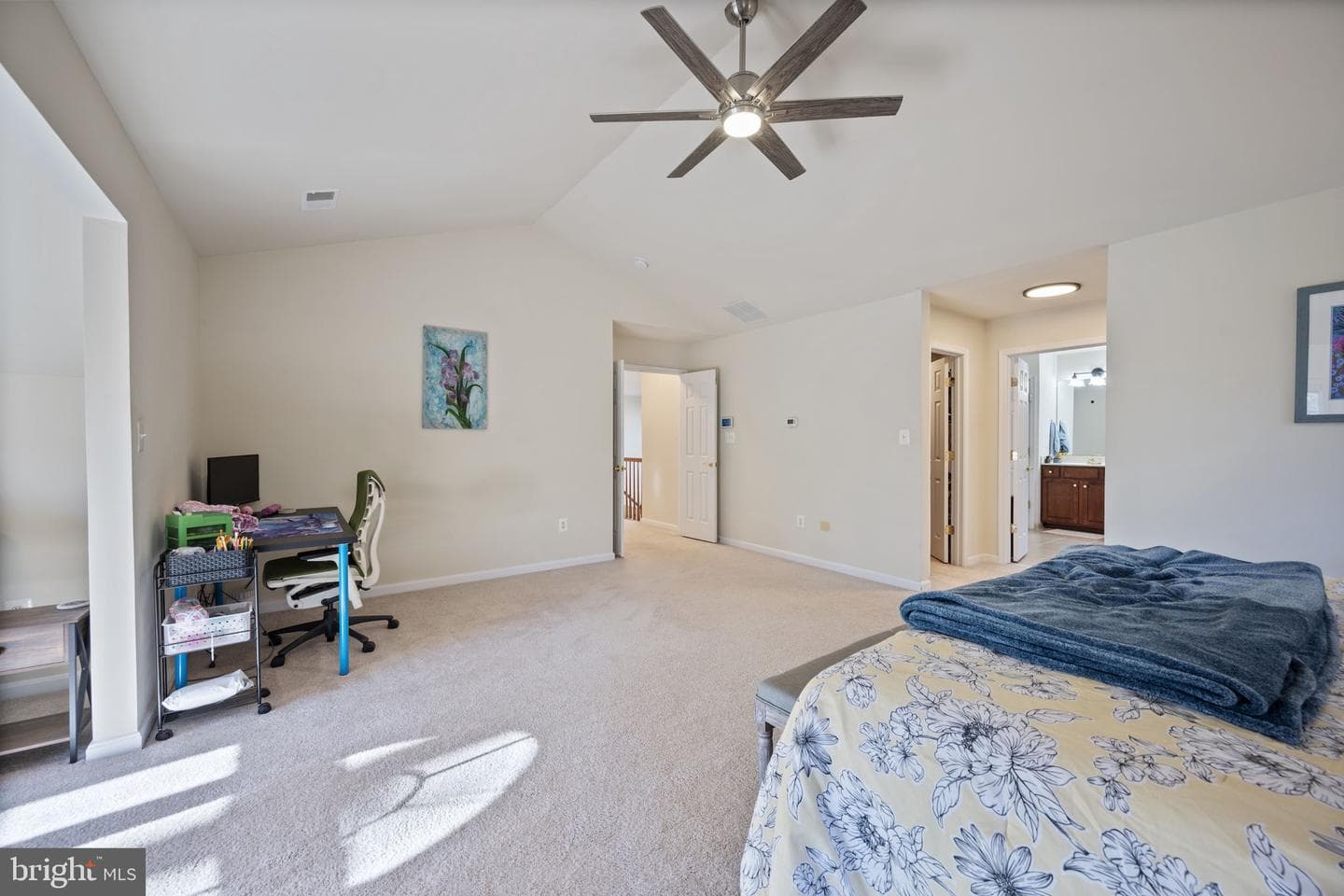 3 Blue Violet Court photo 68