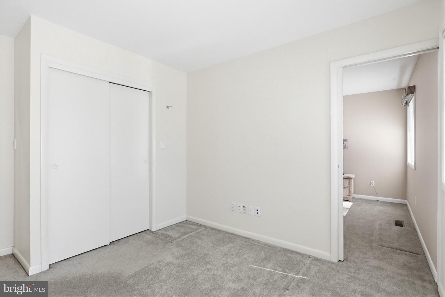 4 Chellis Court photo 25