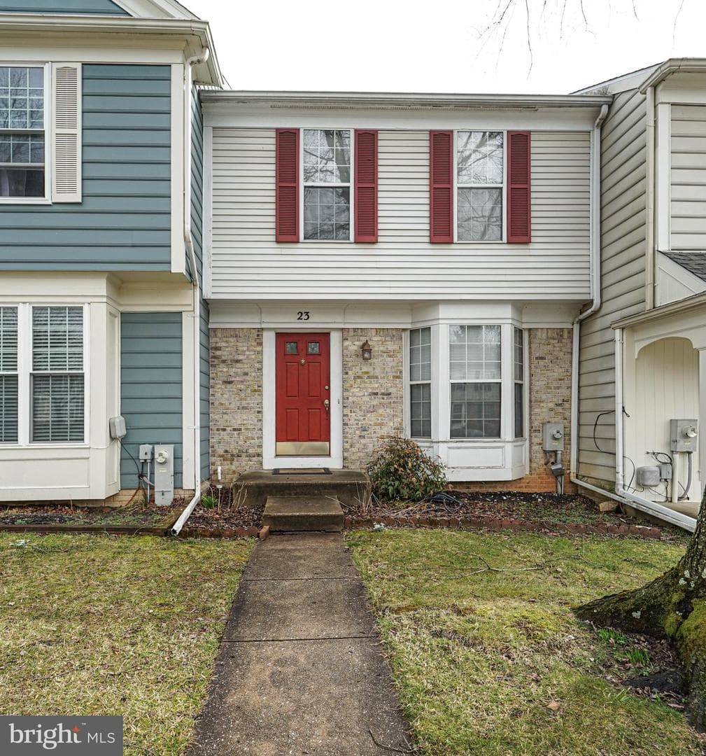 23 Woodhollow Court photo 1