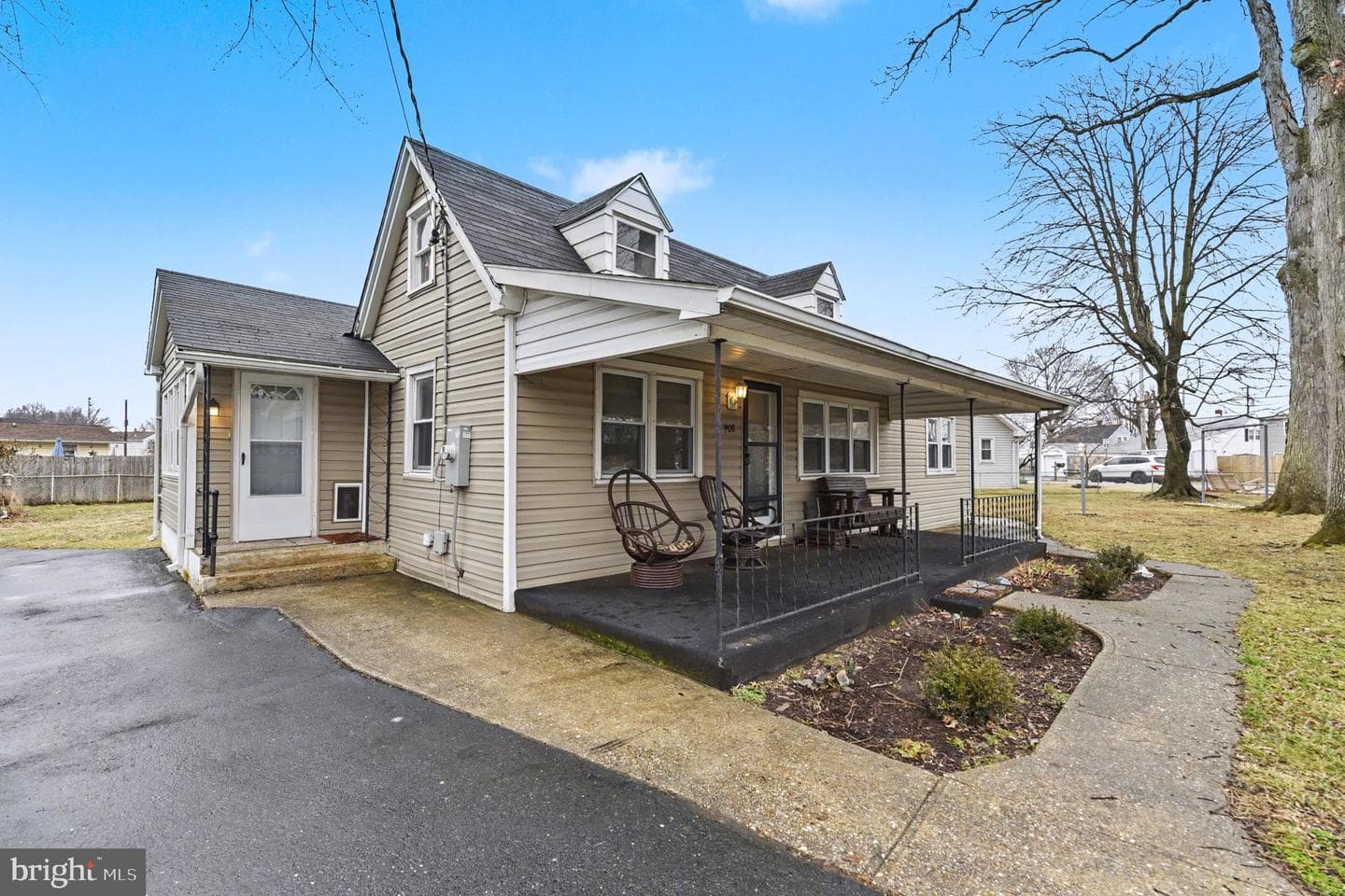 908 Meadow Avenue photo 3