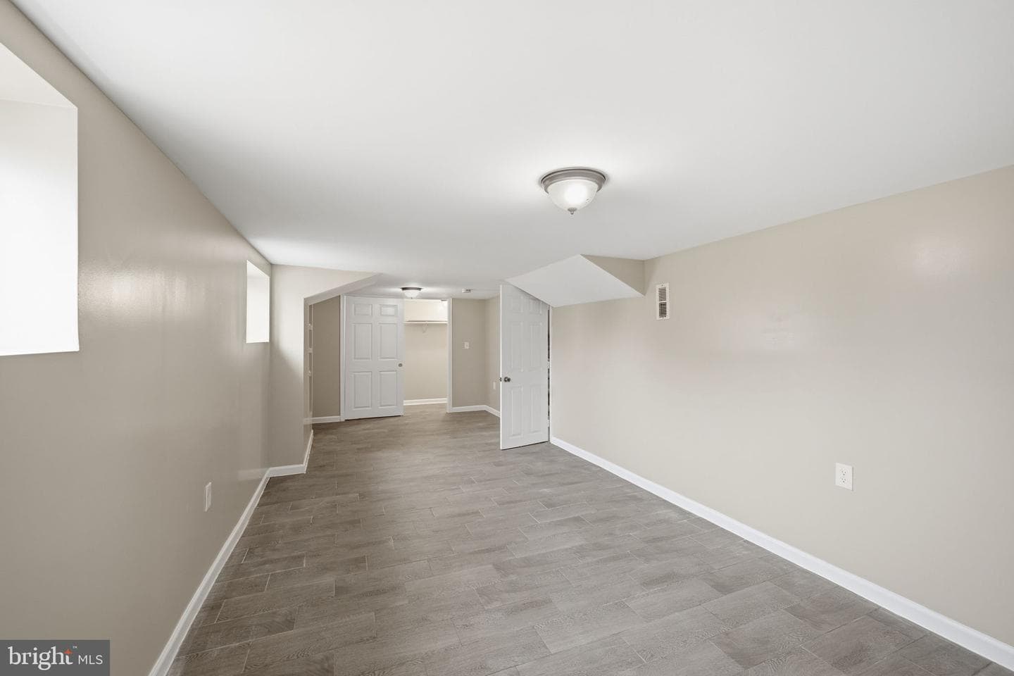 14 Beach Drive photo 27