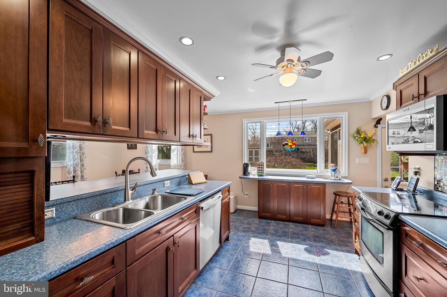 121 Gothard Road photo 13