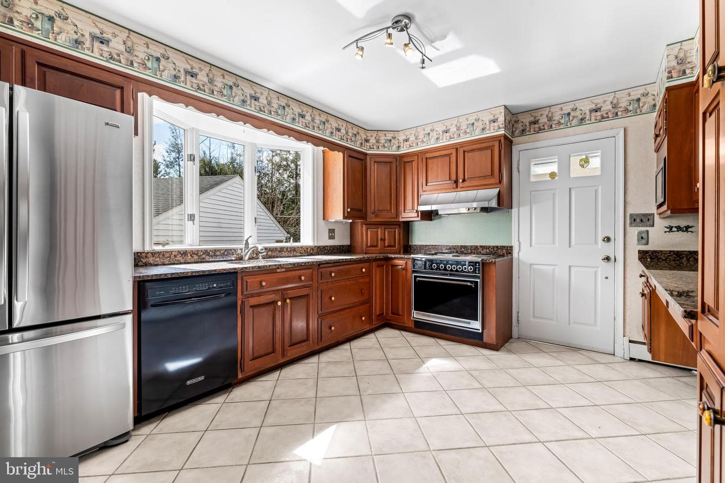 1607 Ruxton Road photo 13