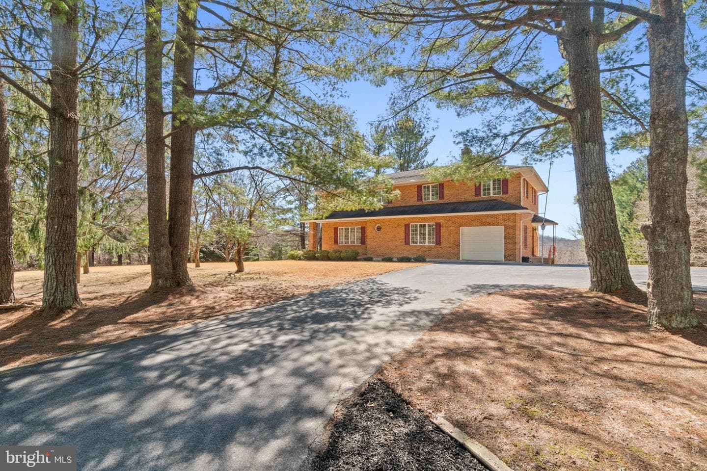 1052 Green Hill Farm Road photo 2