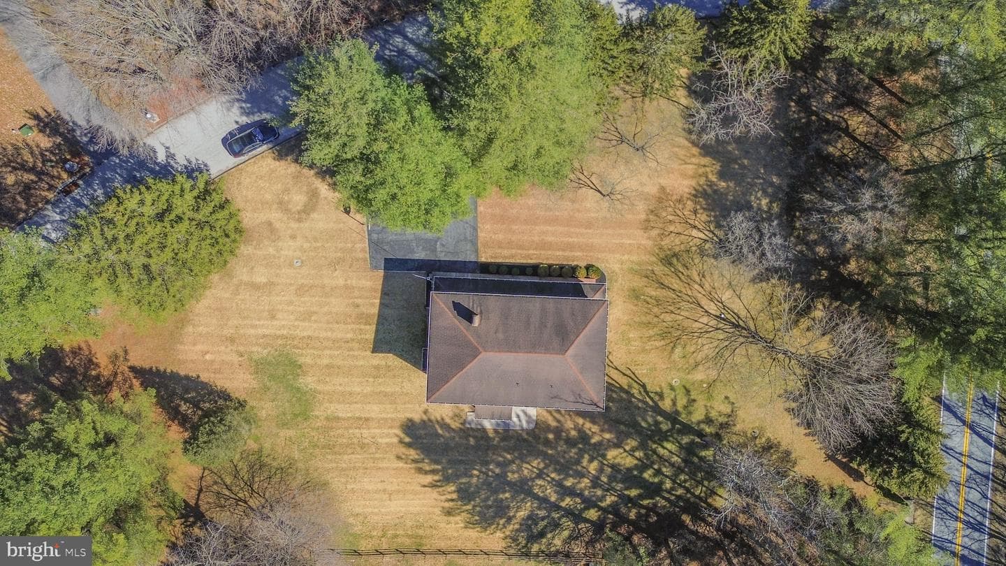 1052 Green Hill Farm Road photo 33