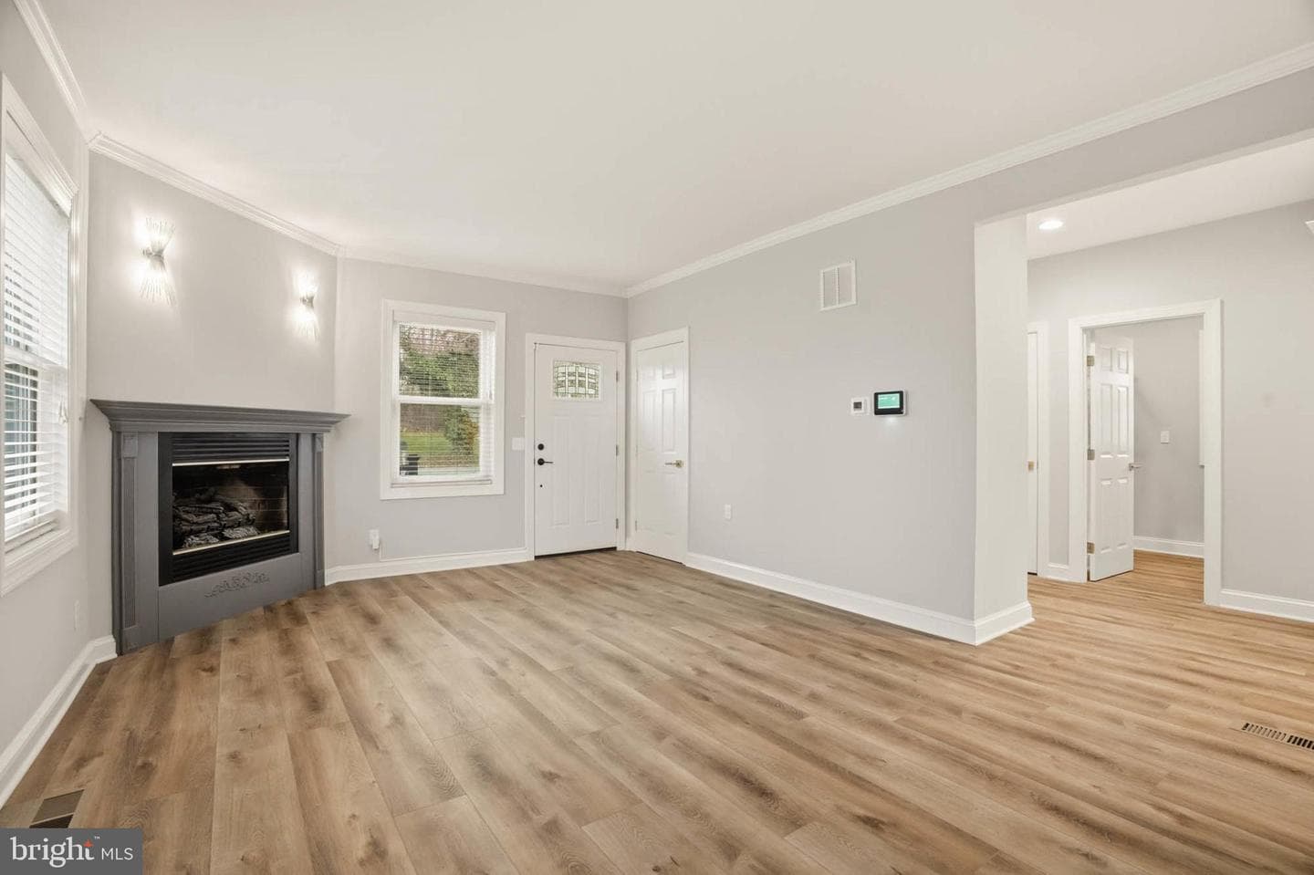 6108 Shady Spring Avenue photo 9