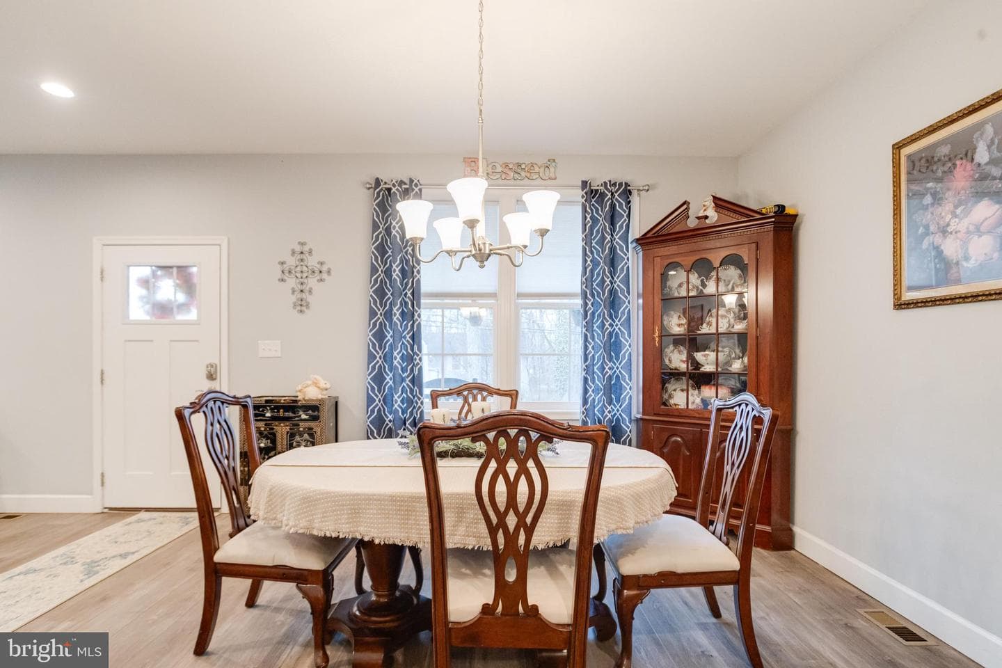 708 Hyde Park Road photo 18