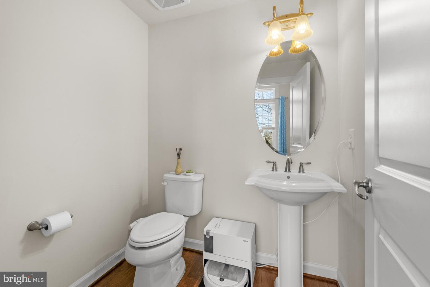 8700 Springvale Drive photo 11