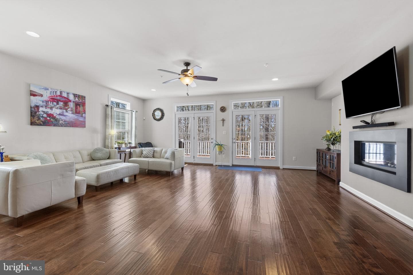 8700 Springvale Drive photo 16