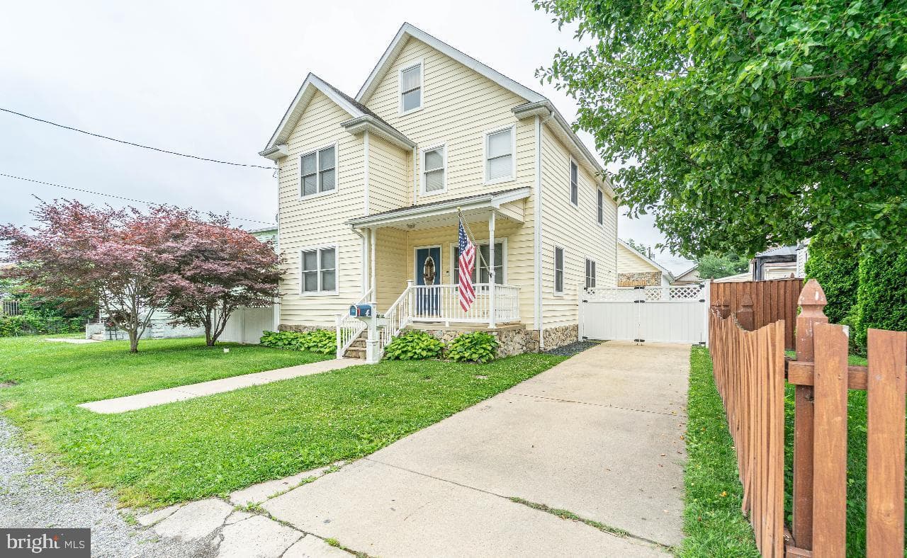 4 Helena Avenue