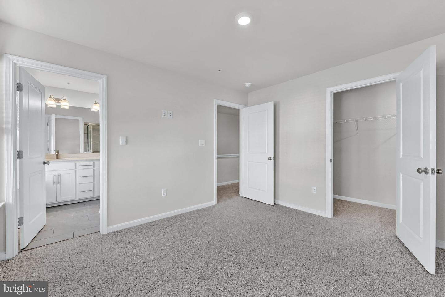 32 Merion Avenue photo 16