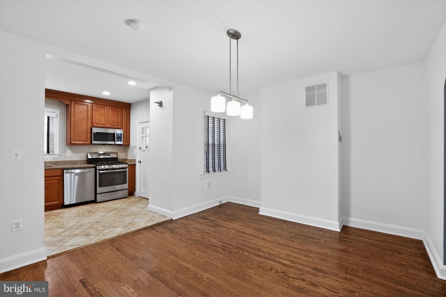 6843 Dunbar Road photo 8