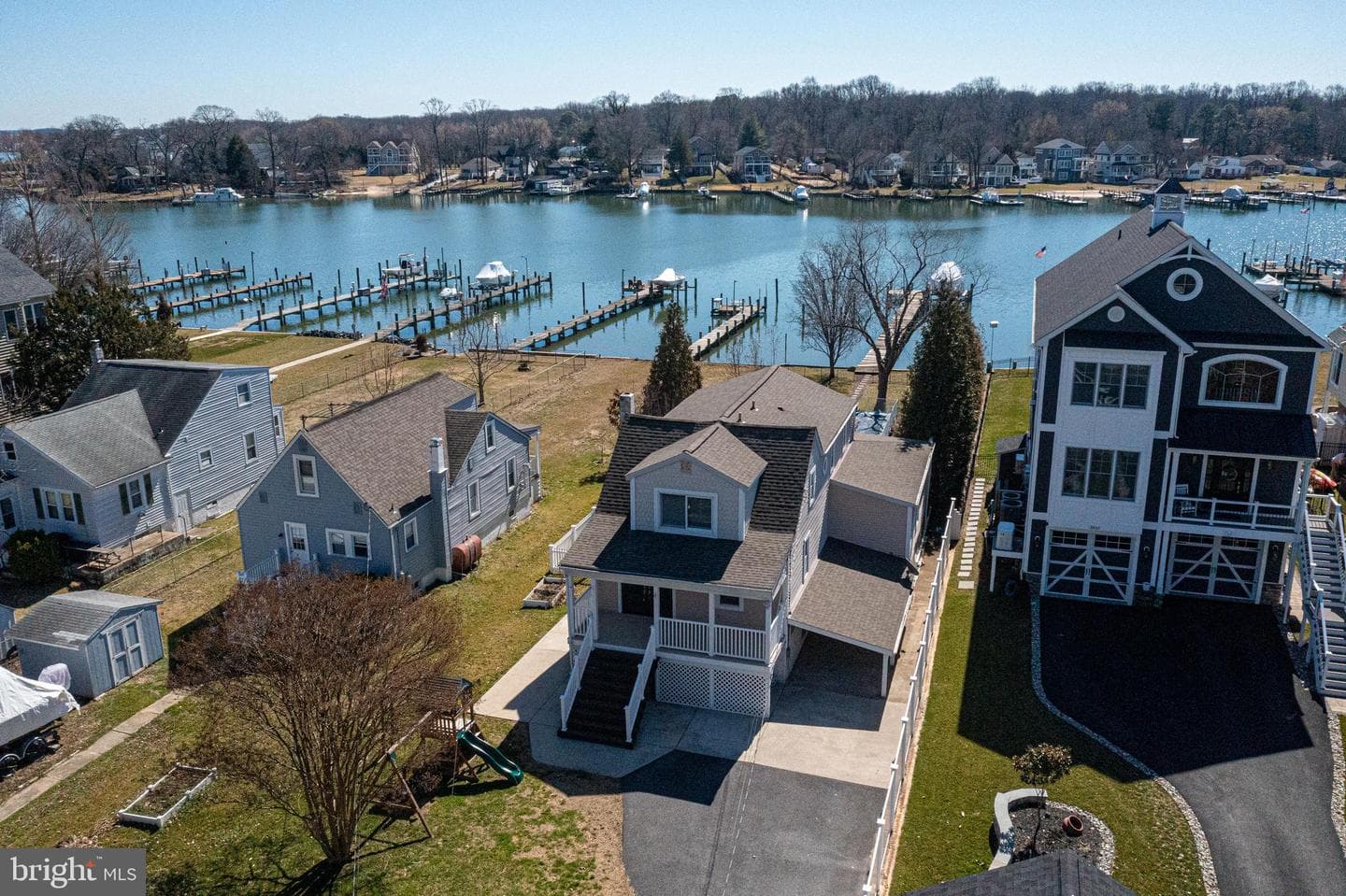3809 Clarks Point