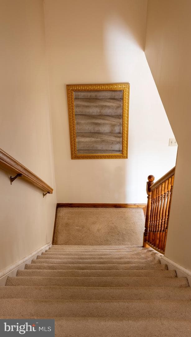 212 New Avenue photo 19
