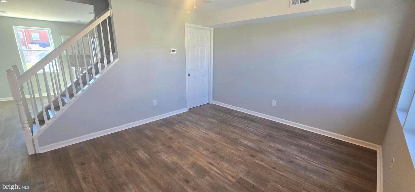 7515 Holabird Avenue photo 3