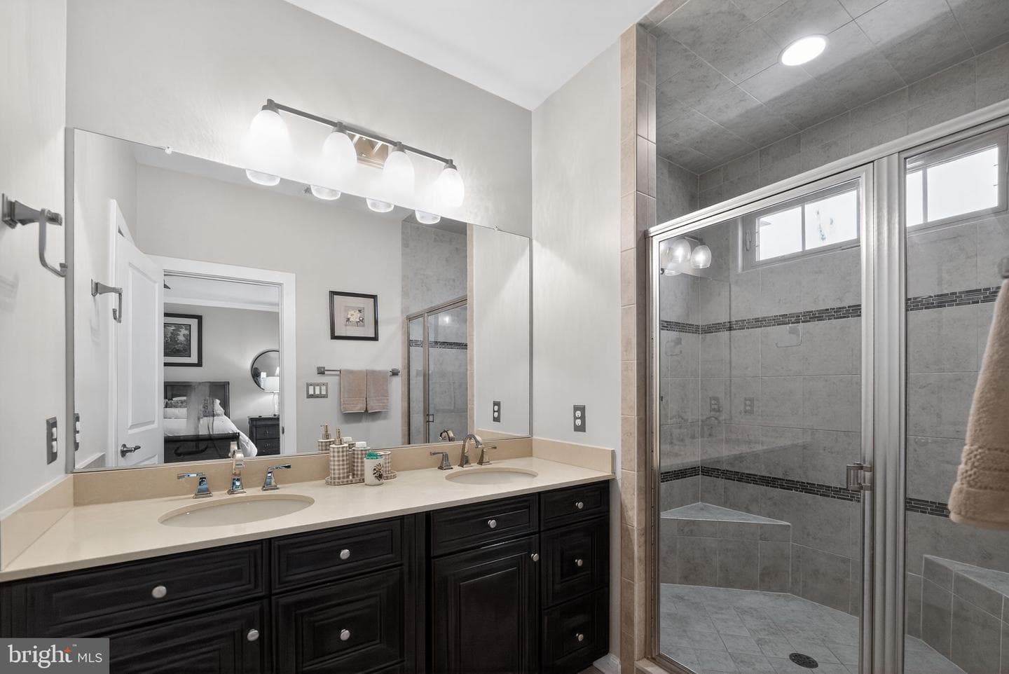 4 Wedge Way photo 41