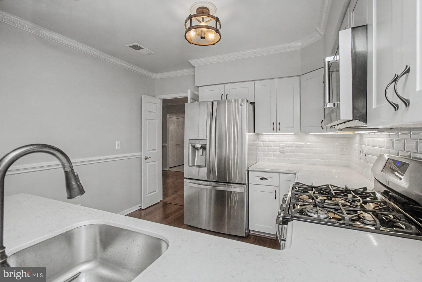 210 Belmont Forest Court #306 photo 29