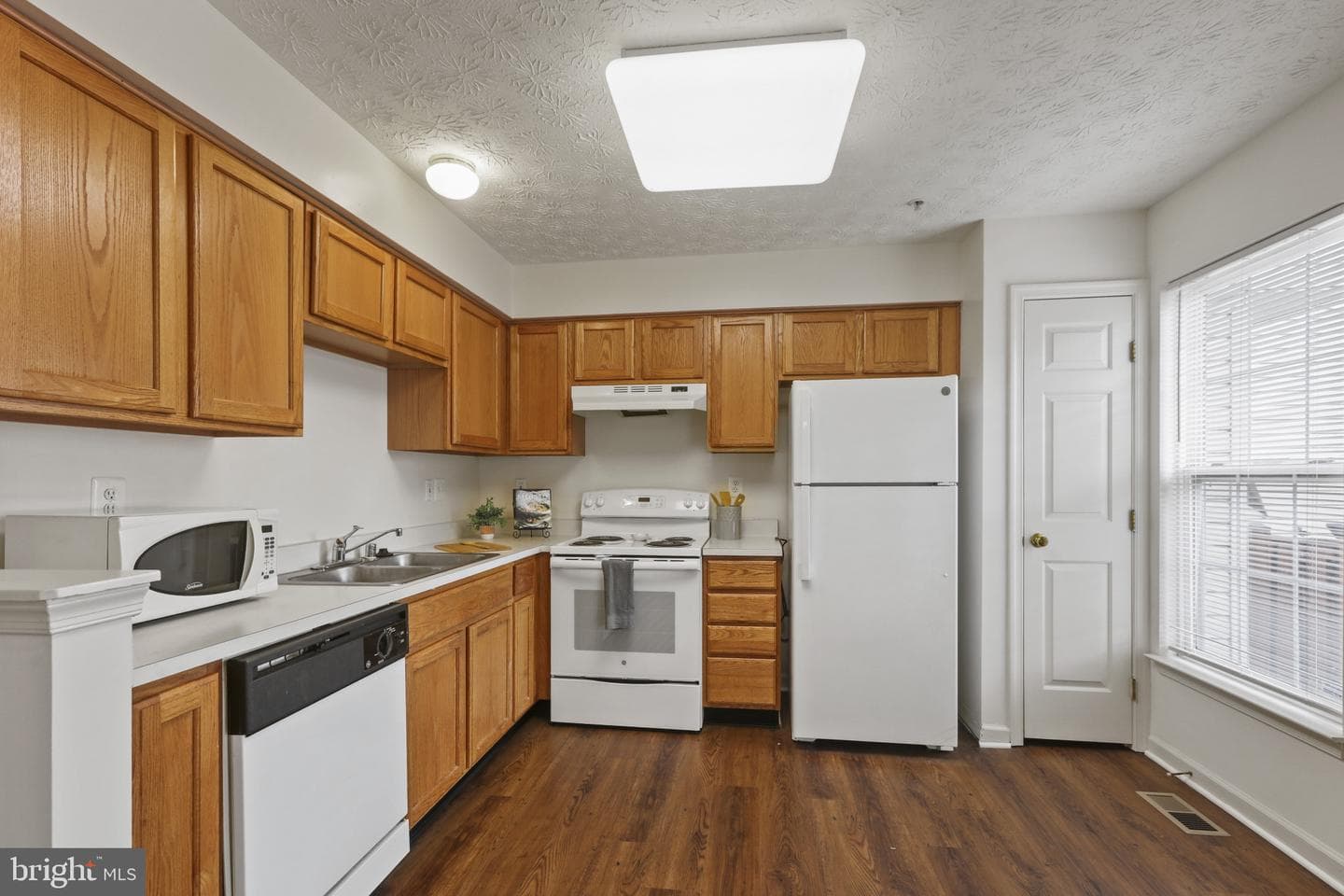 5209 Abbeywood Court photo 9