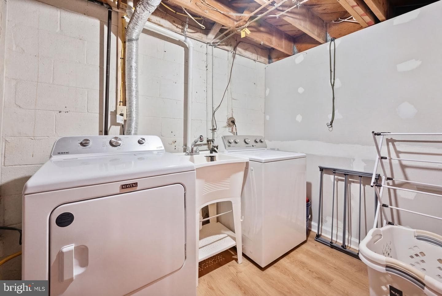 1311 Glenmont Road photo 30