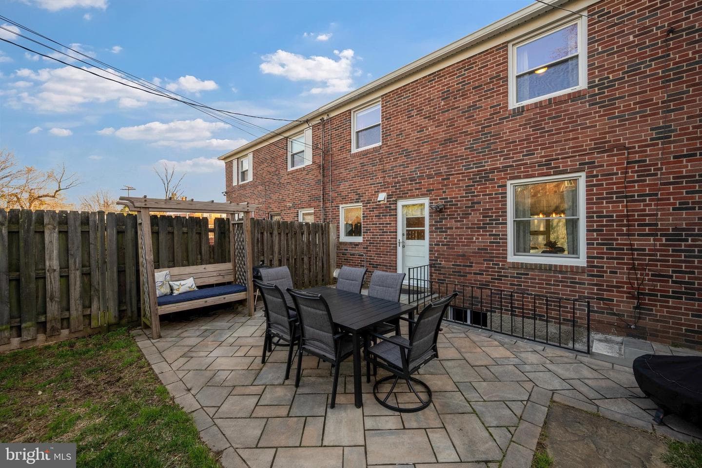 1311 Glenmont Road photo 32