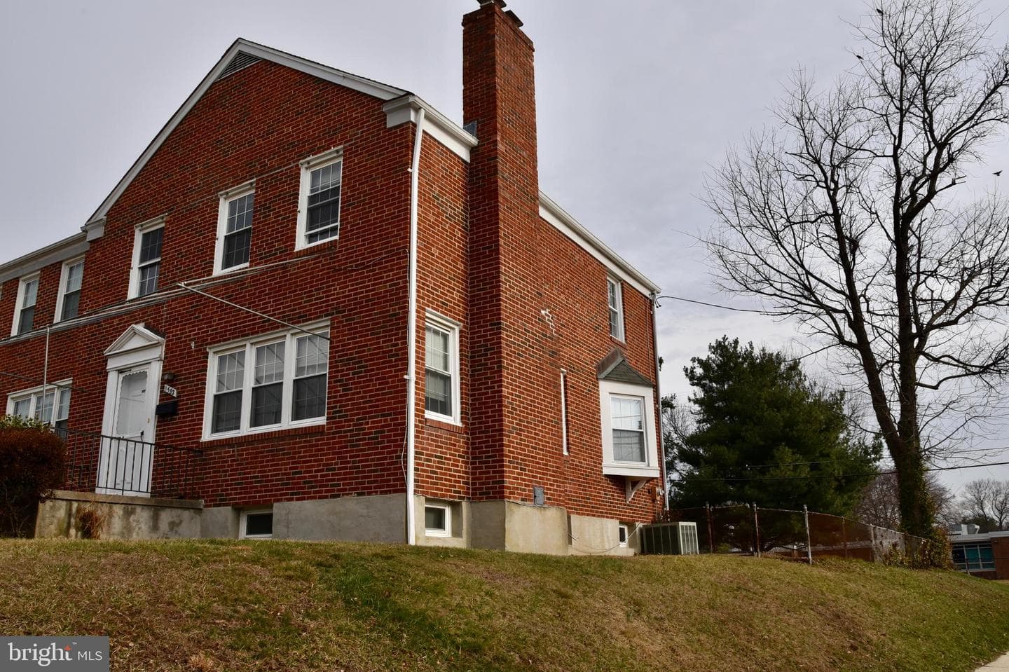 1582 Cottage Lane photo 4
