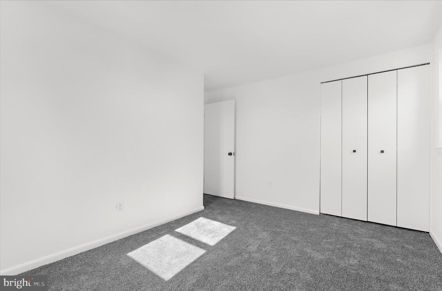 5114 Shelbourne photo 16