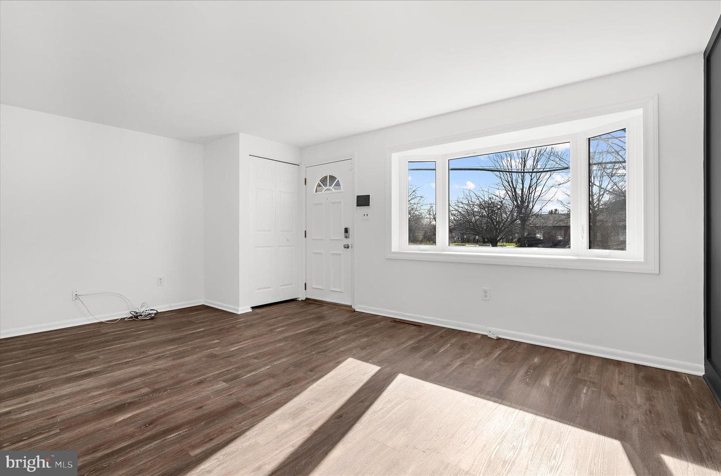 5114 Shelbourne photo 4