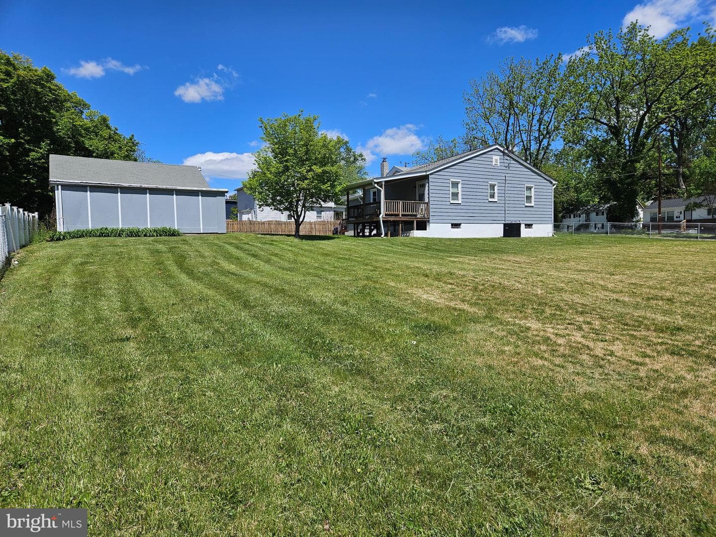 6608 Fairmount Avenue photo 4