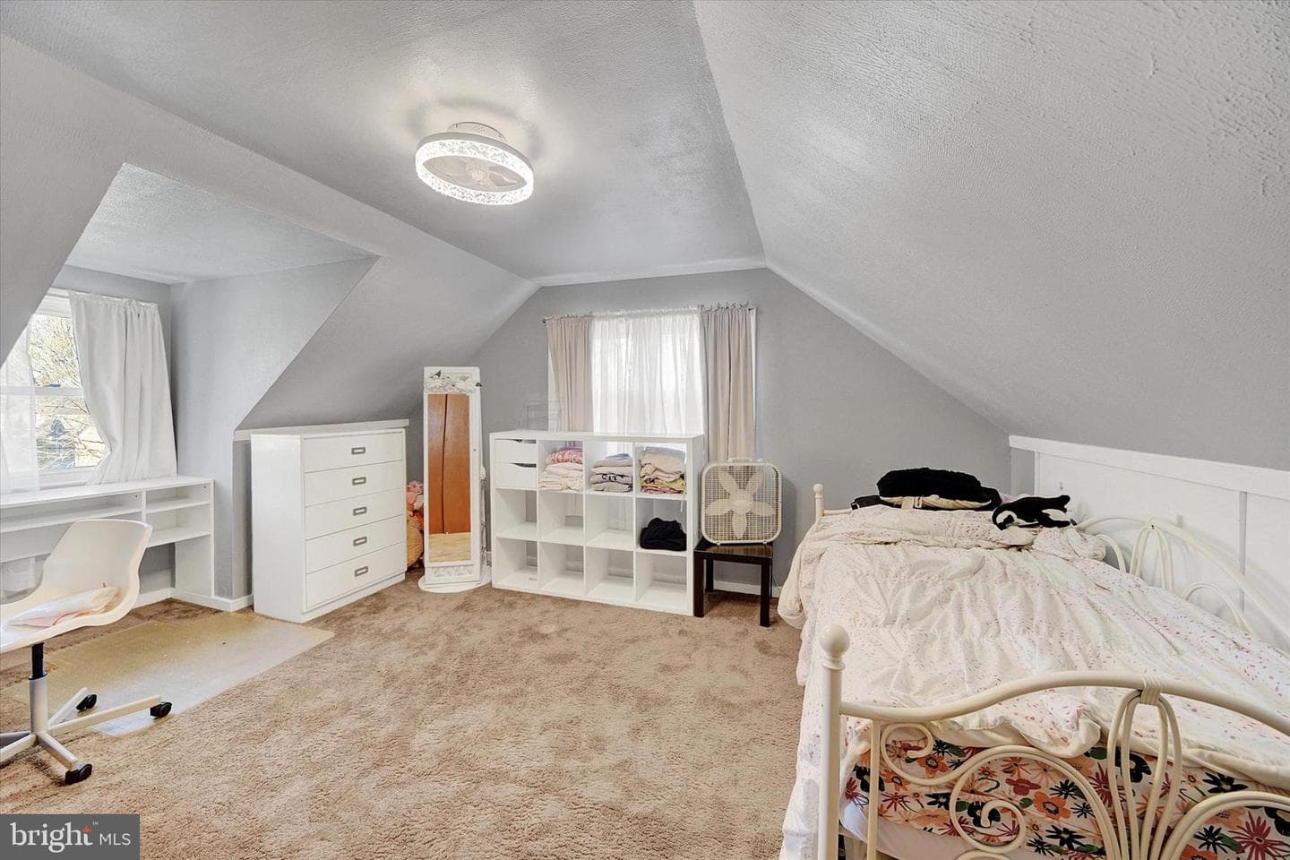 9409 Flagstone Drive photo 17