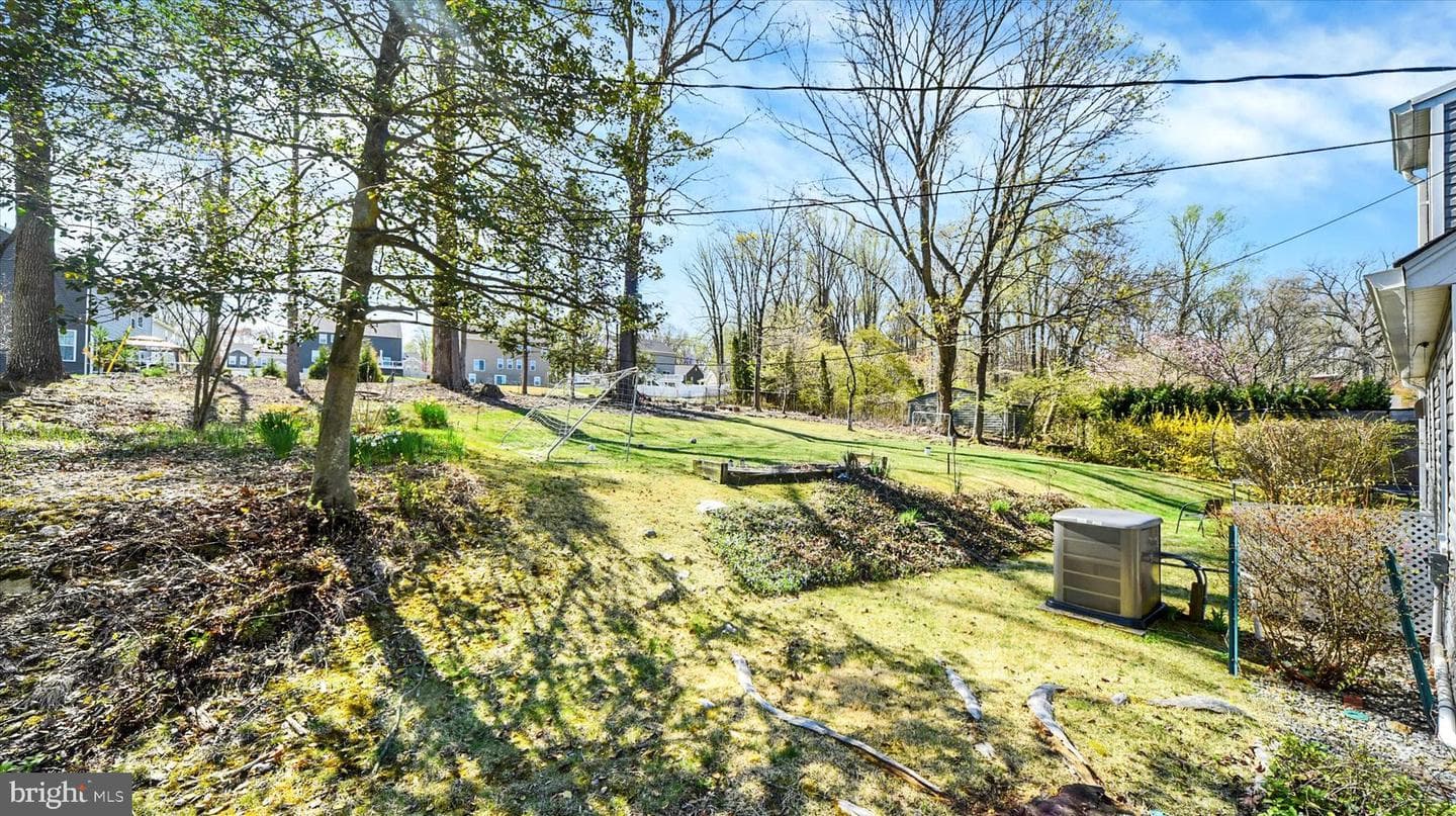 9409 Flagstone Drive photo 28