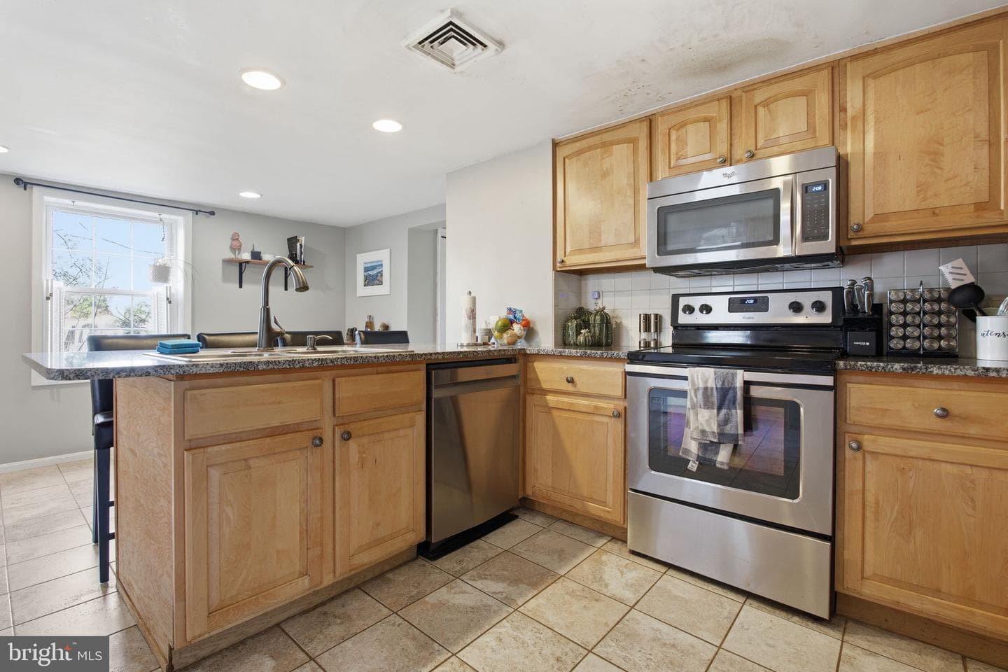 14115 Manor Road photo 5