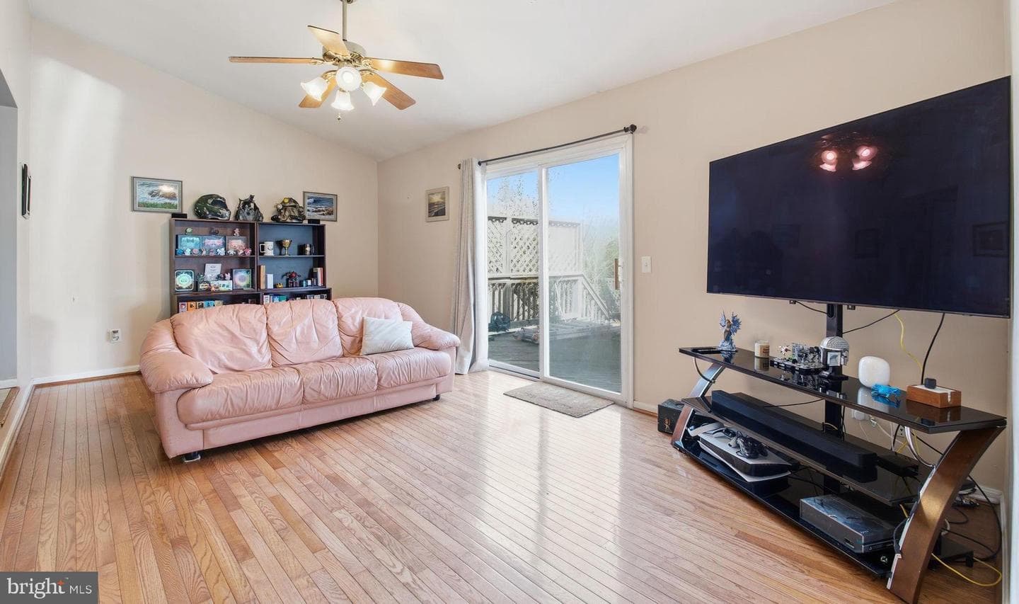 14115 Manor Road photo 9