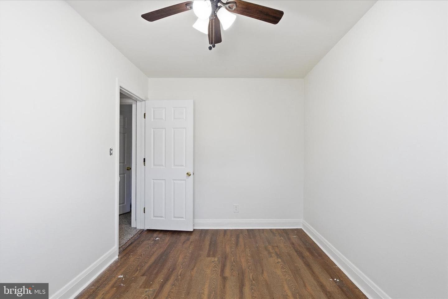 8521 Water Oak Road photo 11
