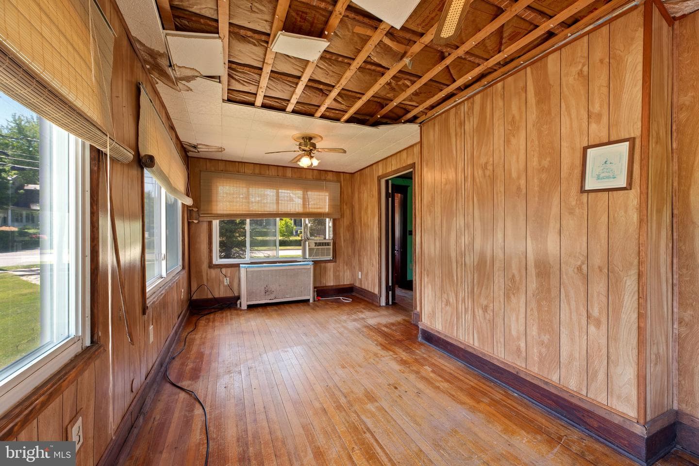 115 Hilton Avenue photo 11