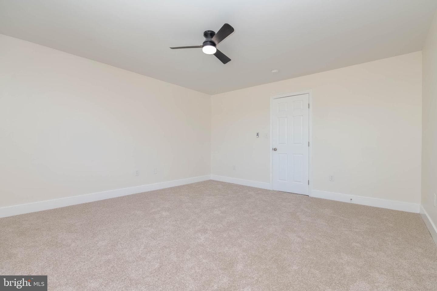 27 Cornbury Court photo 11