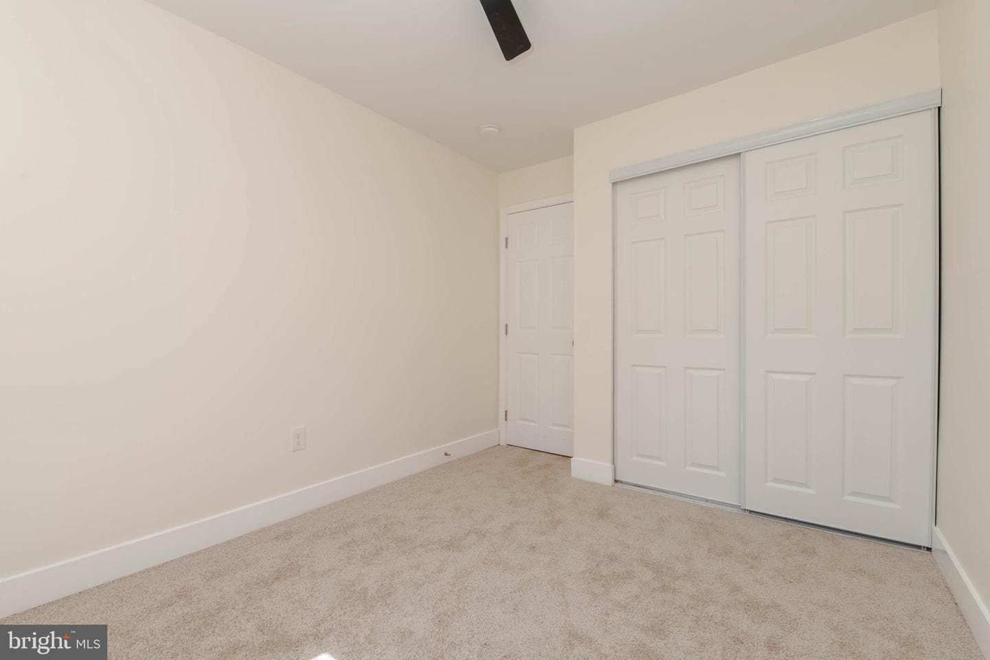 27 Cornbury Court photo 22