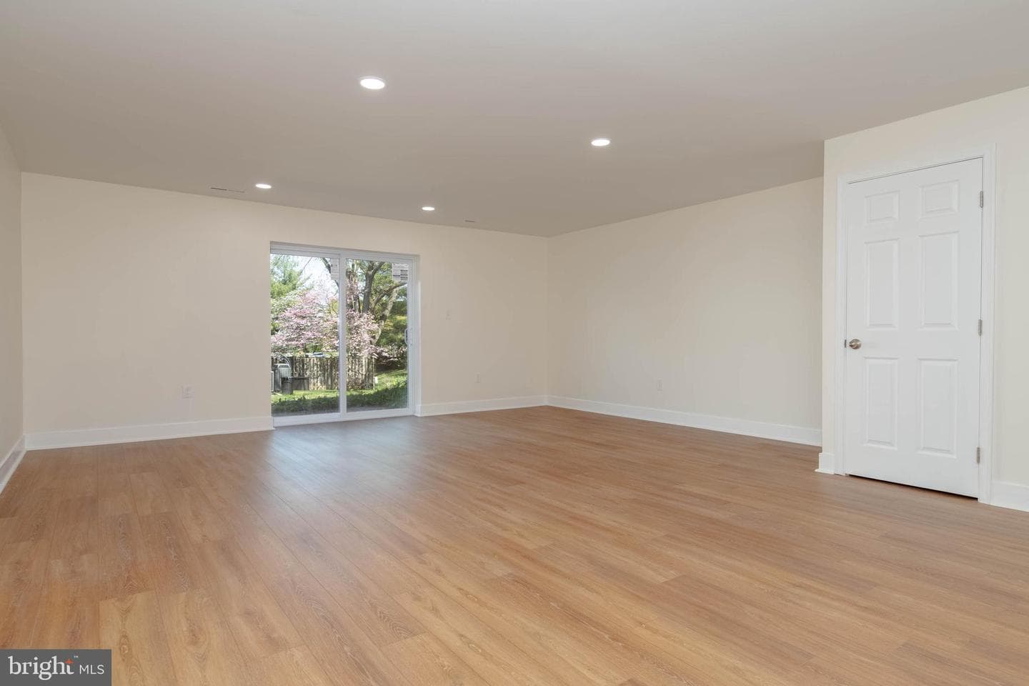 27 Cornbury Court photo 27