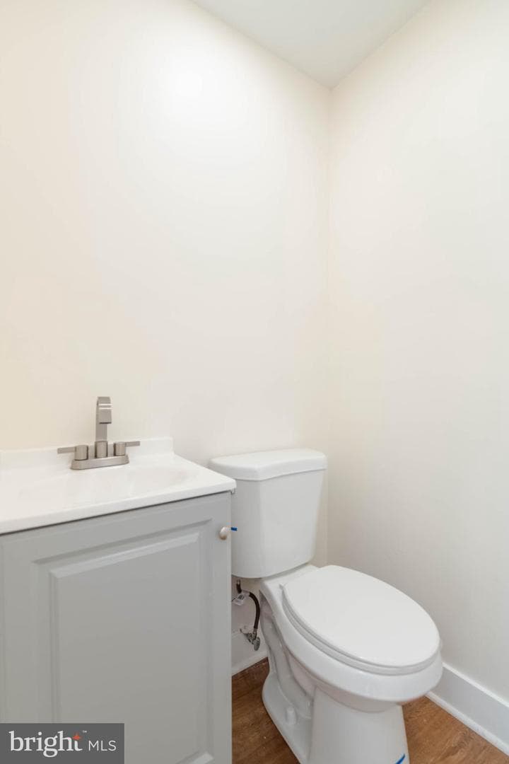 27 Cornbury Court photo 29