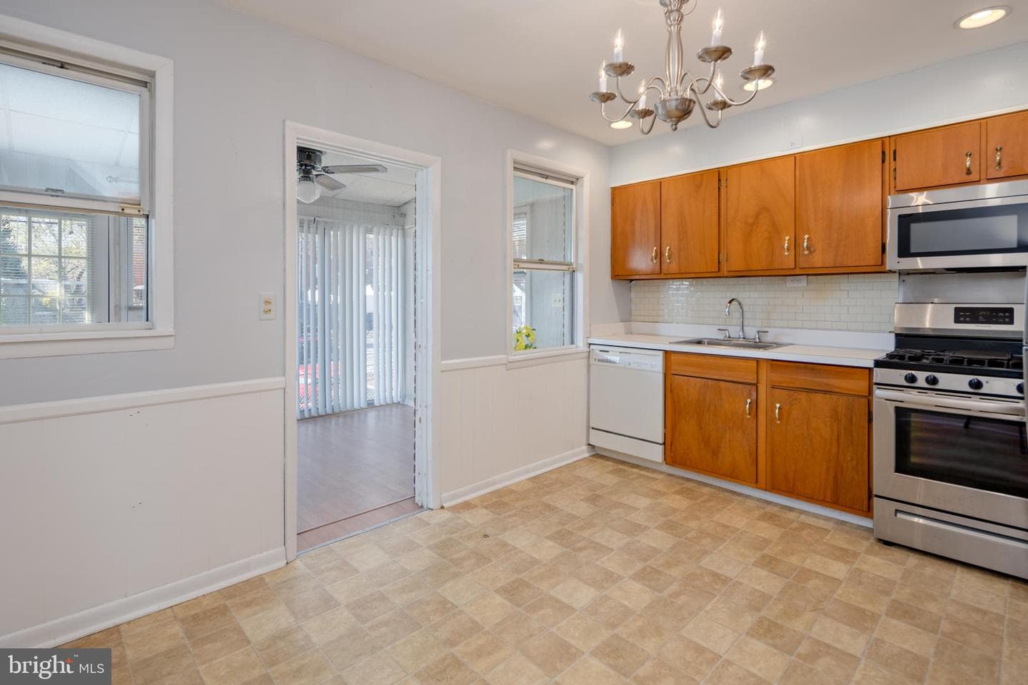8546 Oakleigh Road photo 8