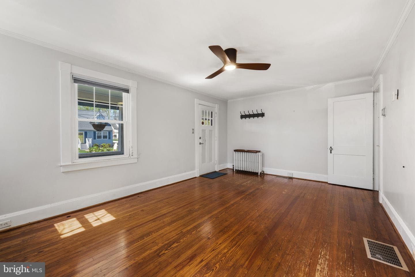 604 College Avenue photo 9
